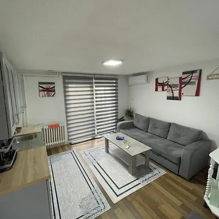 Apartman Airport *