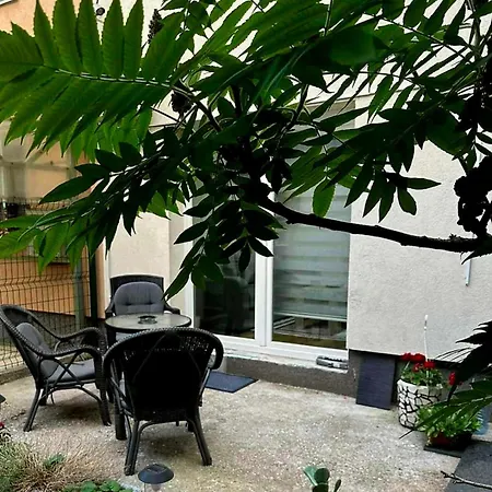 Airport * サラエヴォ